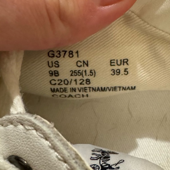 White Coach sneakers - size 9 - Picture 6 of 6